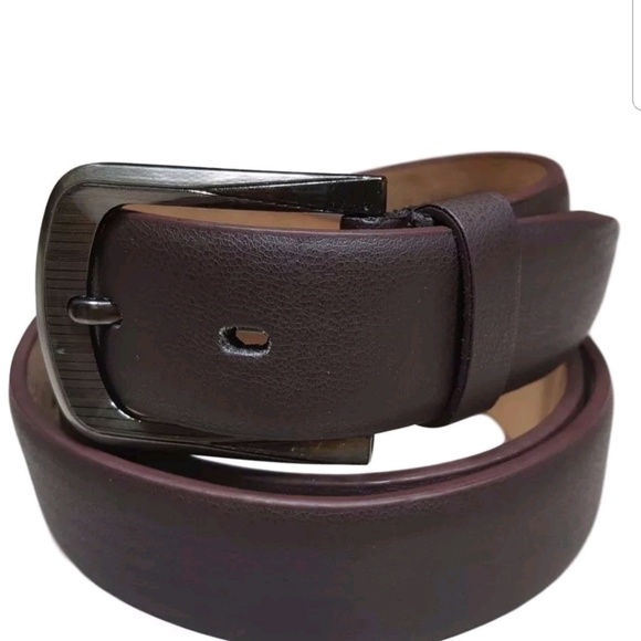 Mens plain brown leather casual belt - Picture 2 of 3